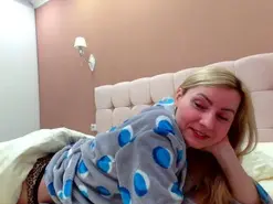 Yourrealgirl  live sex cam