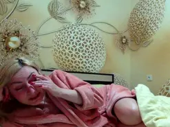 Yourrealgirl  live sex cam