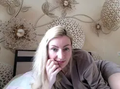 Yourrealgirl  live sex cam