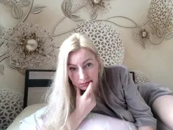 Yourrealgirl  live sex cam