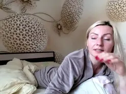 Yourrealgirl  live sex cam
