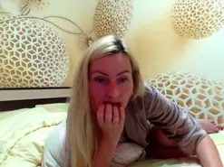 Yourrealgirl  live sex cam
