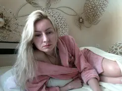 Yourrealgirl  live sex cam