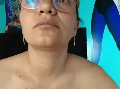 Bulma_hott_  live sex cam