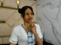 Bratz75  live sex cam