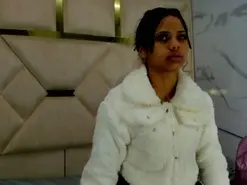 Bratz75  live sex cam