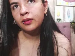 BritneyFox  live sex cam