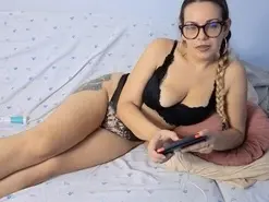 Monsee  live sex cam