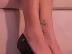 ErikaBenz  live sex cam