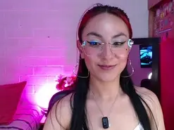 Amyj  live sex cam