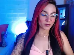 Amyj  live sex cam