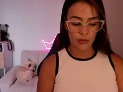 Alessandra7  live sex cam