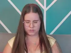 Lia_avalon_  live sex cam
