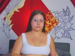Lia_avalon_  live sex cam