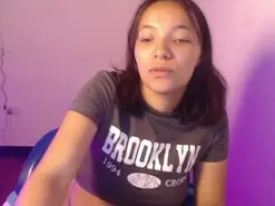 Sweetmiablue  live sex cam