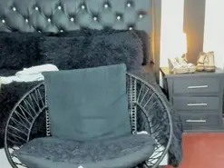 Lunajuegasucio  live sex cam