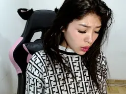 Diamondfine  live sex cam