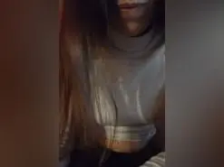 Morena23hot  live sex cam