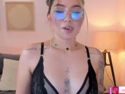 MaddisonCollins  live sex cam
