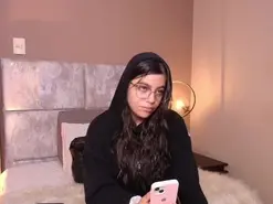 VaiaLowell  live sex cam