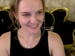 MaribelRiver  live sex cam
