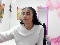 Sofia_blo0m  live sex cam