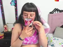 Hot_moon_18  live sex cam