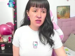 Hot_moon_18  live sex cam