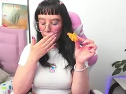 Hot_moon_18  live sex cam