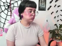 Hot_moon_18  live sex cam
