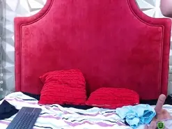 Trixysdtrs  live sex cam