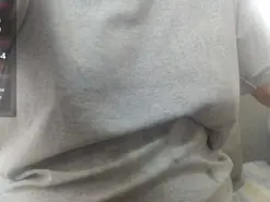 Makaela37  live sex cam