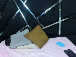 Criistaal__  live sex cam