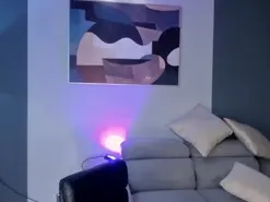 SavannahStorm  live sex cam