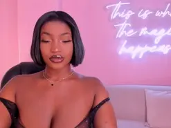 SavannahStorm  live sex cam