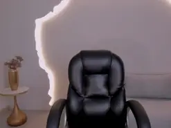 SavannahStorm  live sex cam