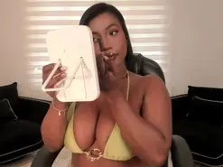 SavannahStorm  live sex cam