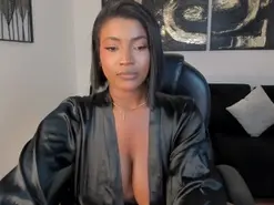SavannahStorm  live sex cam