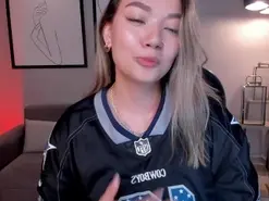 HaleyGreen1  live sex cam