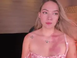 HaleyGreen1  live sex cam