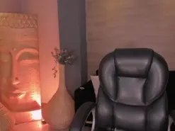 HaleyGreen1  live sex cam