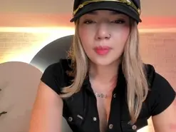 HaleyGreen1  live sex cam