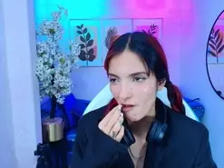 Dafne_huges  live sex cam