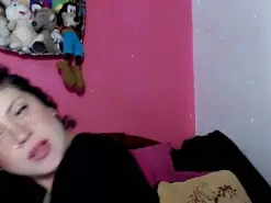 Laura_Fountain_  live sex cam