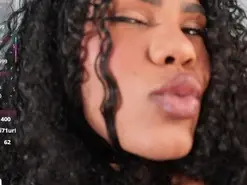 Naomixjones  live sex cam