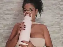 Naomixjones  live sex cam