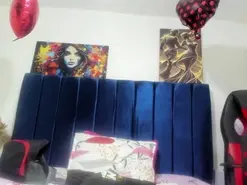 Dubraska1  live sex cam