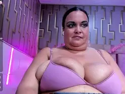 Dubraska1  live sex cam