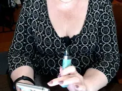 Rapunzel7  live sex cam