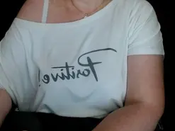 Rapunzel7  live sex cam
